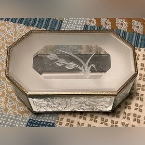 Vintage Clear Etched Flower Glass and Brass Jewelry Box Approximately 7”x4”x3”